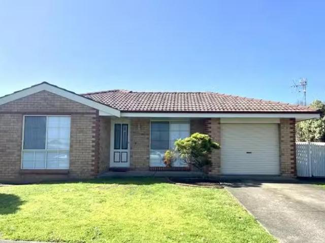 Unique 3 BR 7 Caroville Drive, Warrnambool, VIC 3280