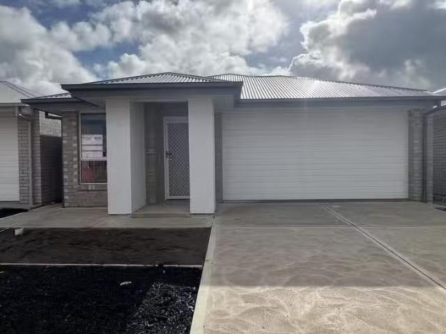 Nice 3 BR 7 Cyclops Street, Munno Para, SA 5115