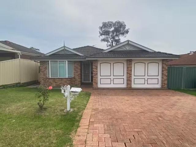 Deal! 3 BR 7 Buxton Pl, PRESTONS House for rent Listed by Gav.