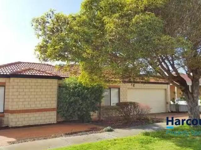 For Rent! 3 BR 8/56 58 Henry Street, EAST CANNINGTON, WA 6107.