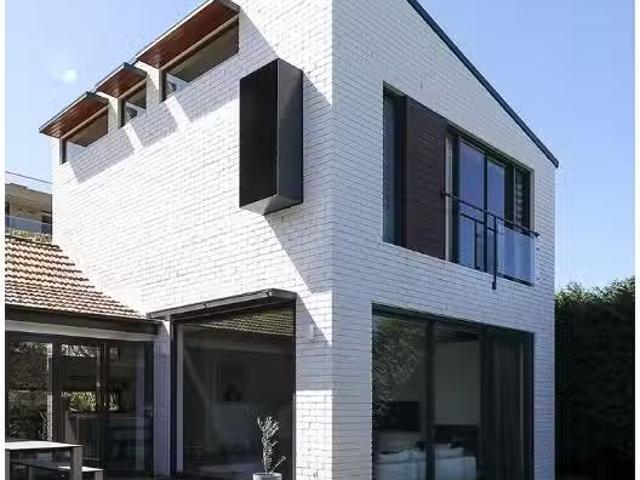 Deal! 3 BR 8 Boyle Street, BALGOWLAH House for rent Listed by.