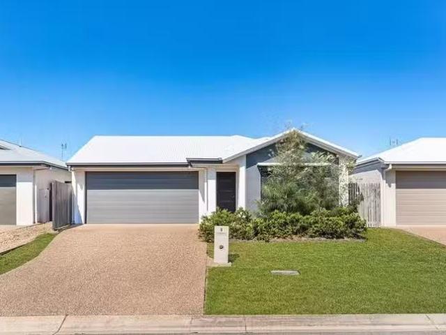 Nice 3 BR 8 Delaware Green, Mount Louisa, QLD 4814