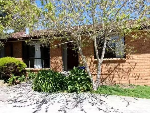 Just in! 3 BR 8a Paul Crescent, MOSS VALE House for rent List.