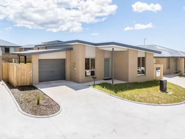 Rental! 3 BR 9/14 Hawkes Place, SCOTTSDALE, TAS 7260 House f.