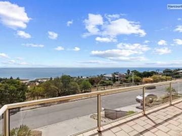 Cheap 3 BR 9 Columbia Crescent, HALLETT COVE, SA 5158 House.