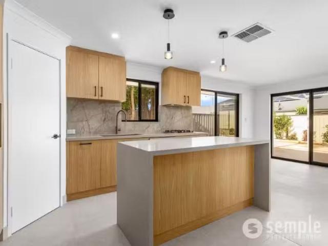 Rental! 3 Condamine Approach, HAMMOND PARK House for rent Lis.