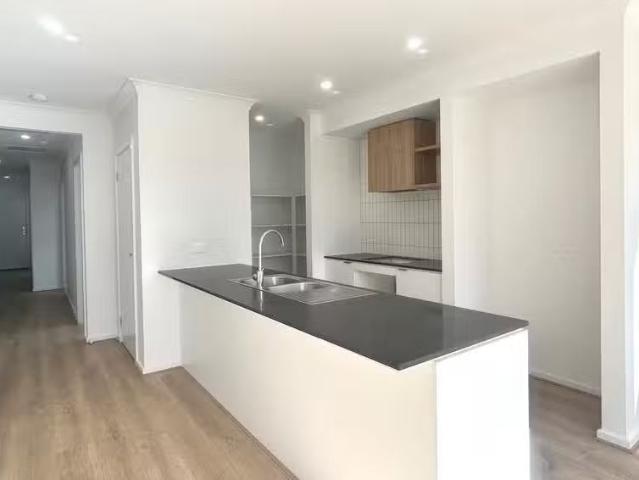 Just in! 3 Frangipani Way, Mickleham, VIC 3064 House for Rent