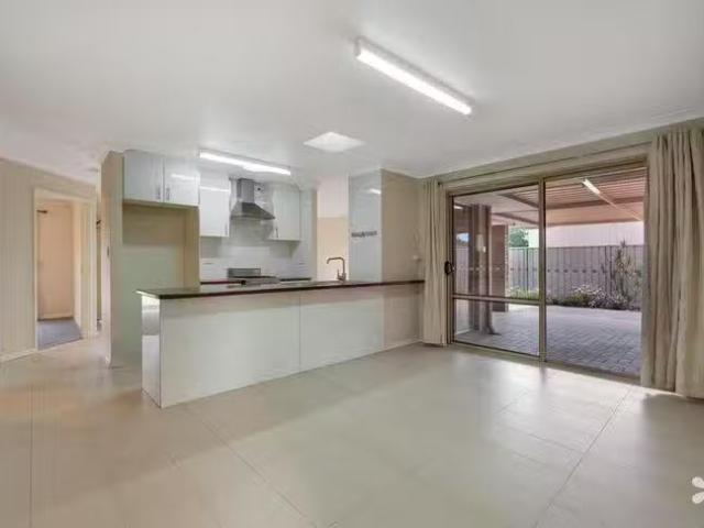 Rental! 3 Preston Road, Parmelia, WA 6167