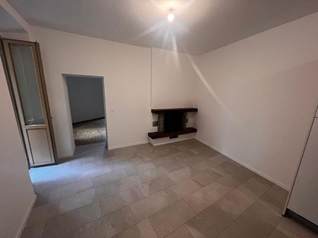 FOR RENT 3 ROOM APARTMENT RENOVATED – BELLINZONA CENTER