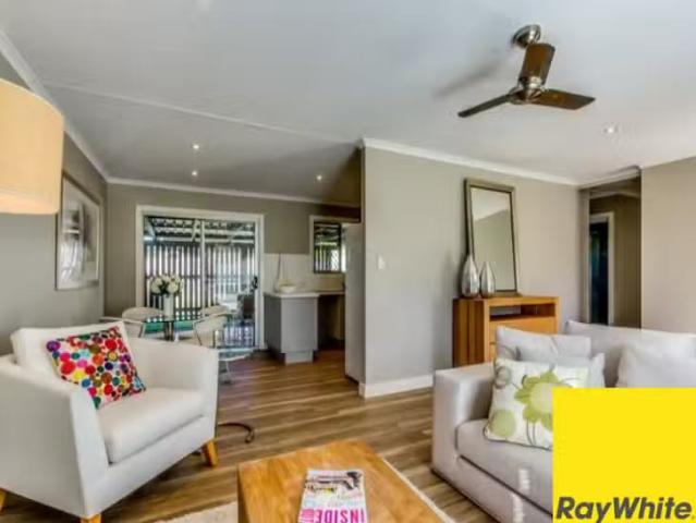 Deal! 3 Village Drive, Daisy Hill, QLD 4127