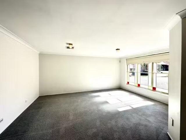 Cozy 3 Voyager Close, Charlestown House for rent Listed by Pr.