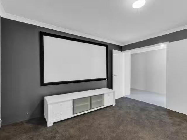 Nice 3 Wolff Lane, Baldivis, WA 6171