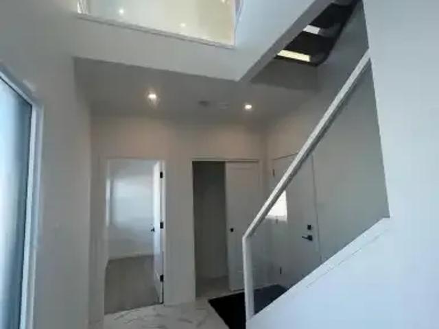 For Rent 3.5 Bedroom Townhouse St. Albert AB DS104470669
