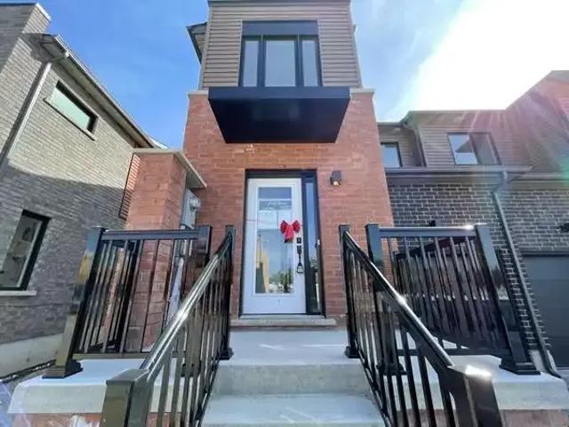 For Rent 3.5 Bedroom Apartment Barrie ON DS102846674