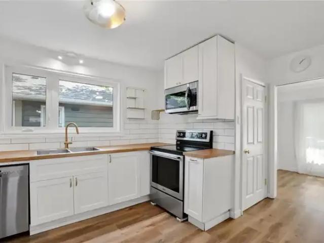 For Rent 3.5 Bedroom House Winnipeg MB DS106134597