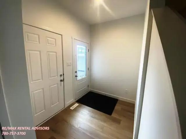 For Rent 3.5 Bedroom House Edmonton AB DS104991109