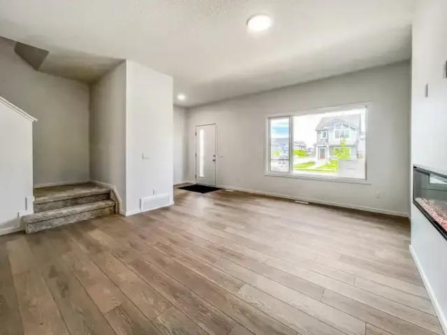 For Rent 3.5 Bedroom House Edmonton AB DS106066375