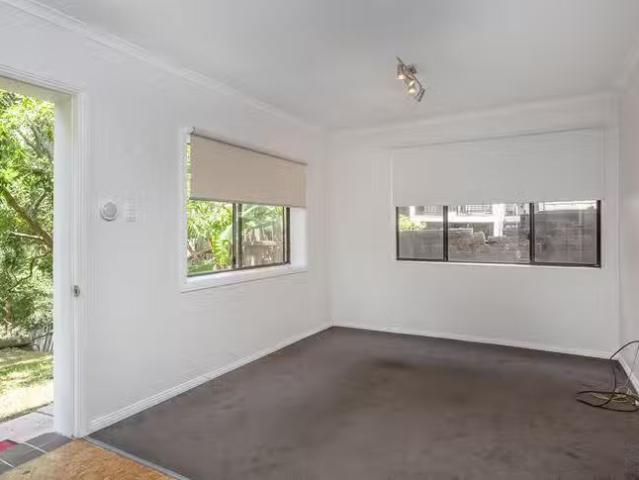 Cheap 3A Ormond Street, North Gosford, NSW 2250