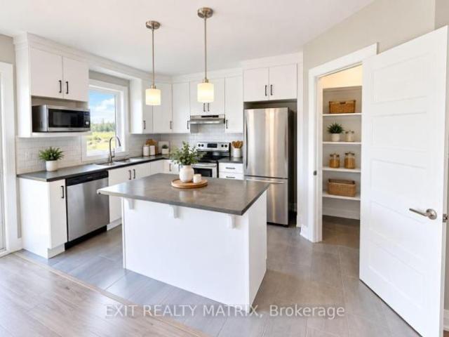 For Rent Townhouse Casselman ON DS105905865