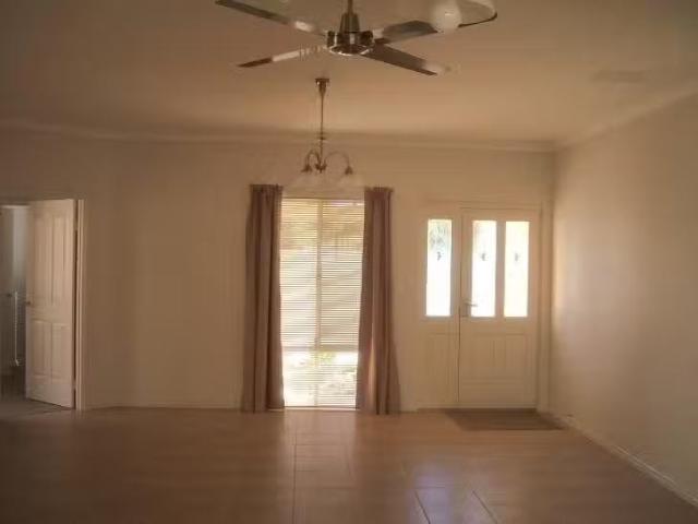Deal! UNIT 2/5 Wass Street, Waroona, WA 6215