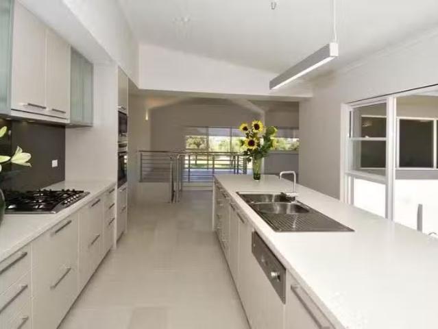 Rental! UNIT 2/2 Lewington Street, Rockingham, WA 6168