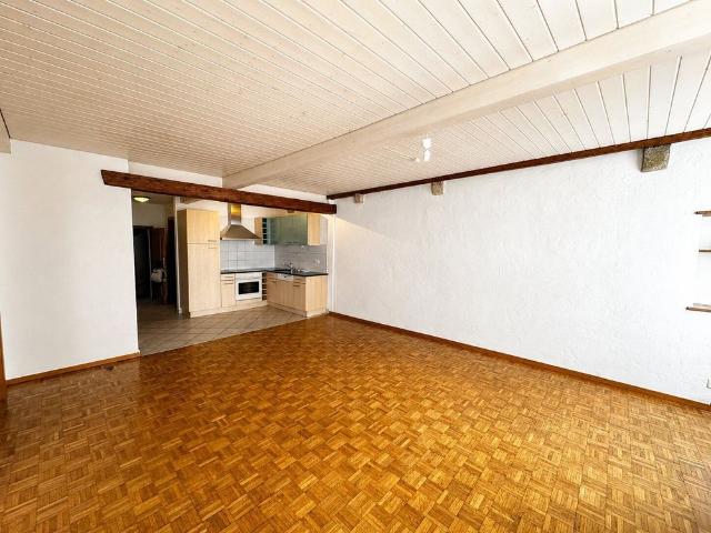 For rent Apartment 3.5 rooms 70 m2 Quiet environment