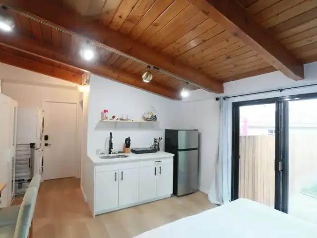 For Rent Apartment Calgary AB DS104638357