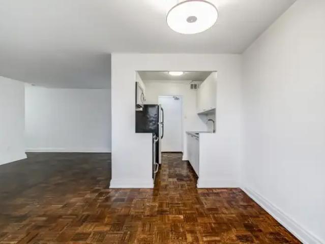For Rent Apartment East York ON DS97970031