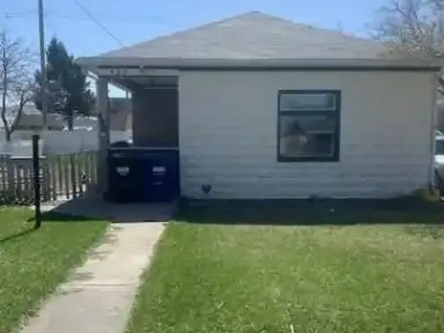 For Rent Apartment Fort Macleod AB DS105394933