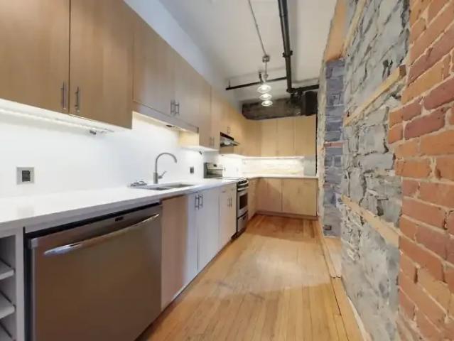 For Rent Apartment Kingston ON DS102751800