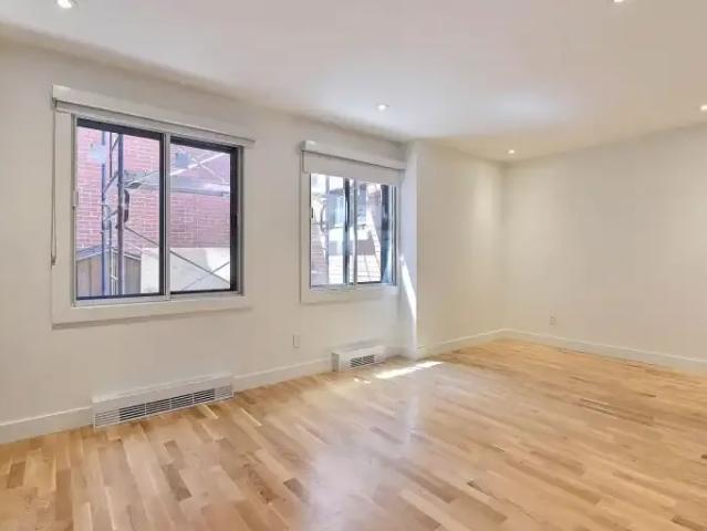 For Rent Apartment Montreal QC DS104400976
