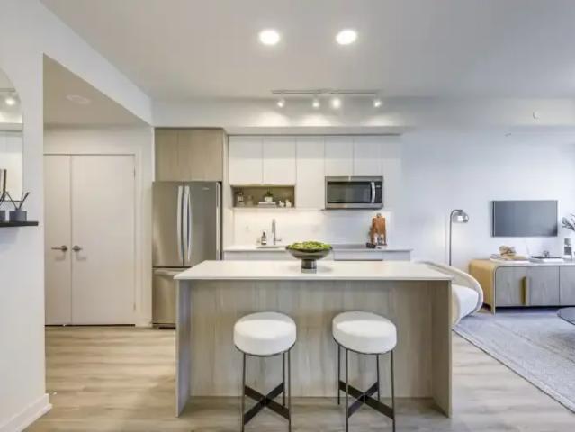 For Rent Apartment Mississauga ON DS105100426