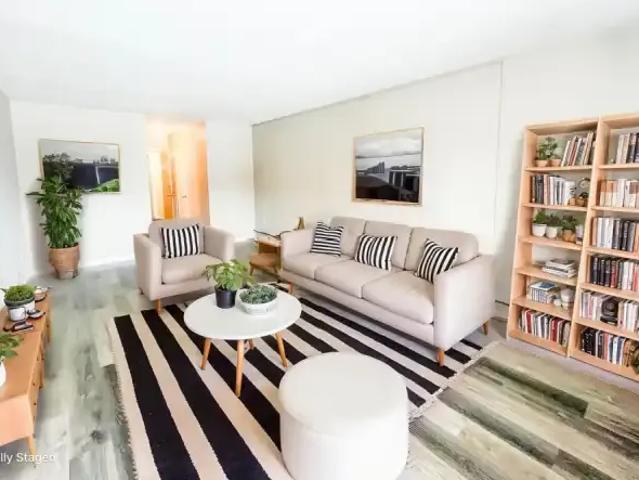 For Rent Apartment Regina SK DS101014589