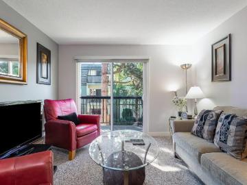 Greater Vancouver - Balcony, Gym, Lift