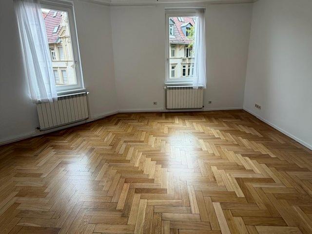 For Rent – Beautifully Modernized Historic 3 Bedroom Apartment in Stuttgart Süd