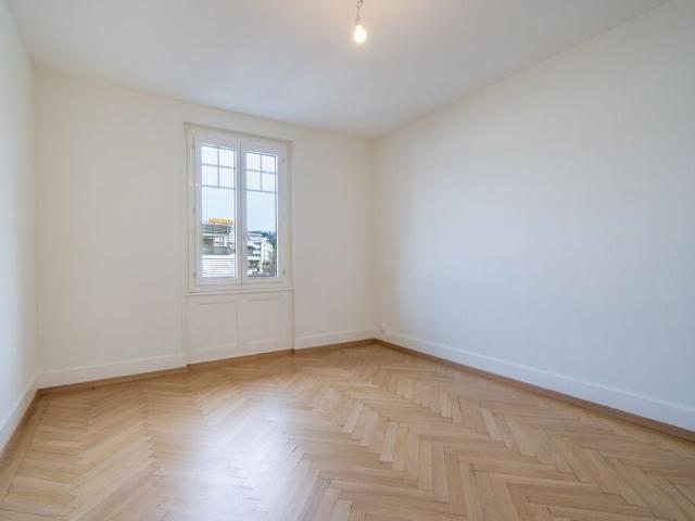 For rent – Charming 2 room apartment of approx 50 m2 partially renovated