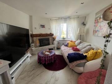 Les Genevez, Freiberge, Jura - Parkplatz