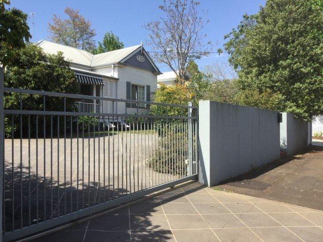 FOR RENT Charming Character Home in Mount Lofty