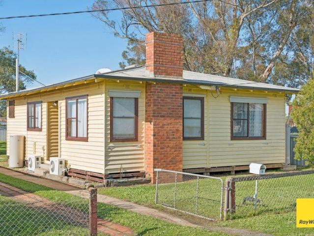 For Rent Charming Country Home in Korong Vale