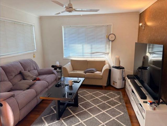 For Rent – Comfortable 2 Bedroom house in Mt Gravatt East