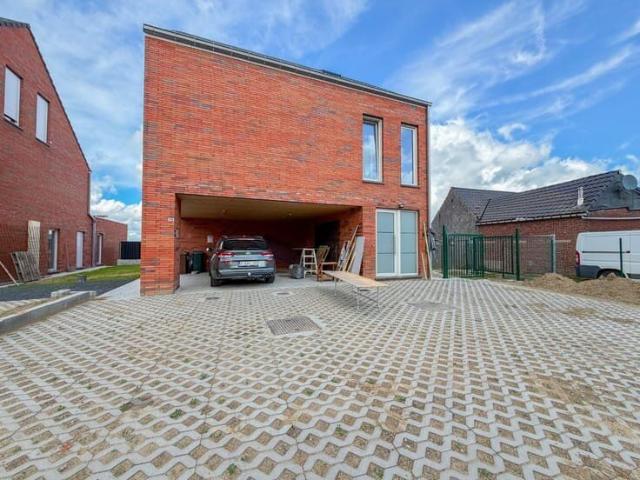 For rent, exclusive new build home with 3 bedrooms in Zwalm