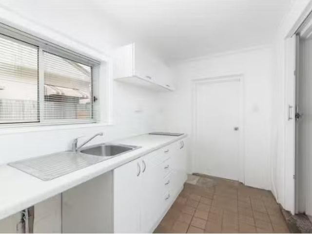 Cheap Flat 23 Jannali Avenue, Jannali Apartment for rent List.