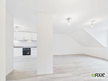 For rent: Fully renovated 3.5 room apartment in small building