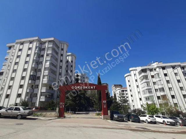 For Rent Göksu Parkı Yanında Cadde Ustu Kıralık 3+1 Daıre