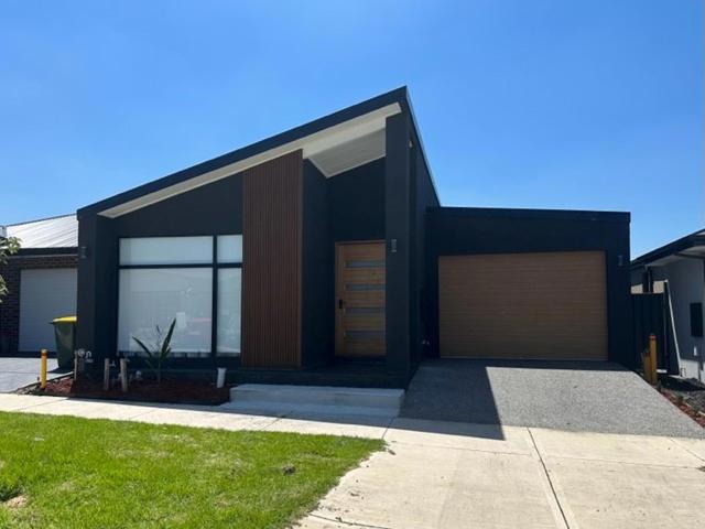 For Rent | House | 9 Ivory Road, Donnybrook VIC 3064 | $550 Per Week