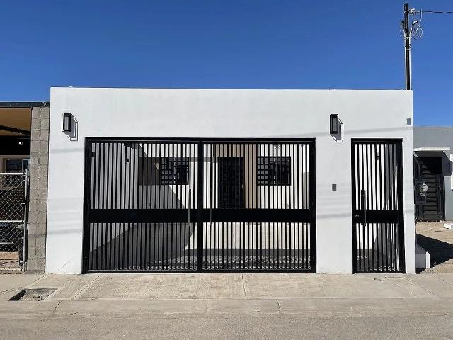 For rent house in Fracc. La Condesa Section Mayorga Mexicali, B.C. !