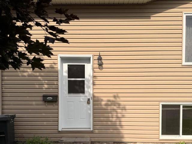For Rent House Russell ON DLS103798590