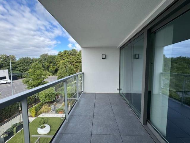 For Rent in Merchtem: Spacious 2 Bedroom Apartment + 2 Park