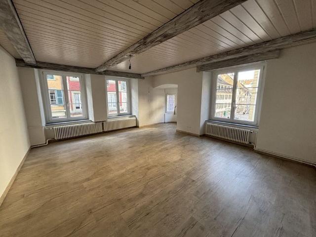 For rent in Porrentruy large 4.5 room apartment