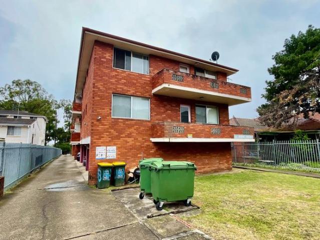 FOR RENT JULIE DANG AGENTS CO